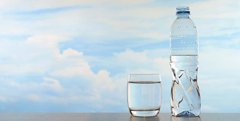 bere acqua
